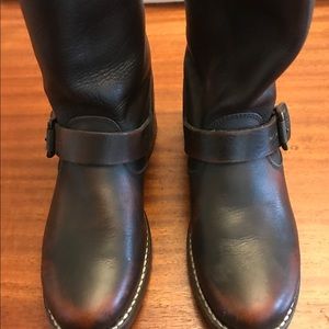 FRYE Women’s Veronica Short Boot